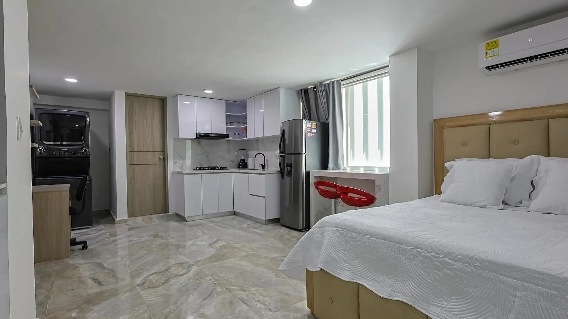 Lujoso Apartamento Con Salida A La Playa Cartagena Apartment