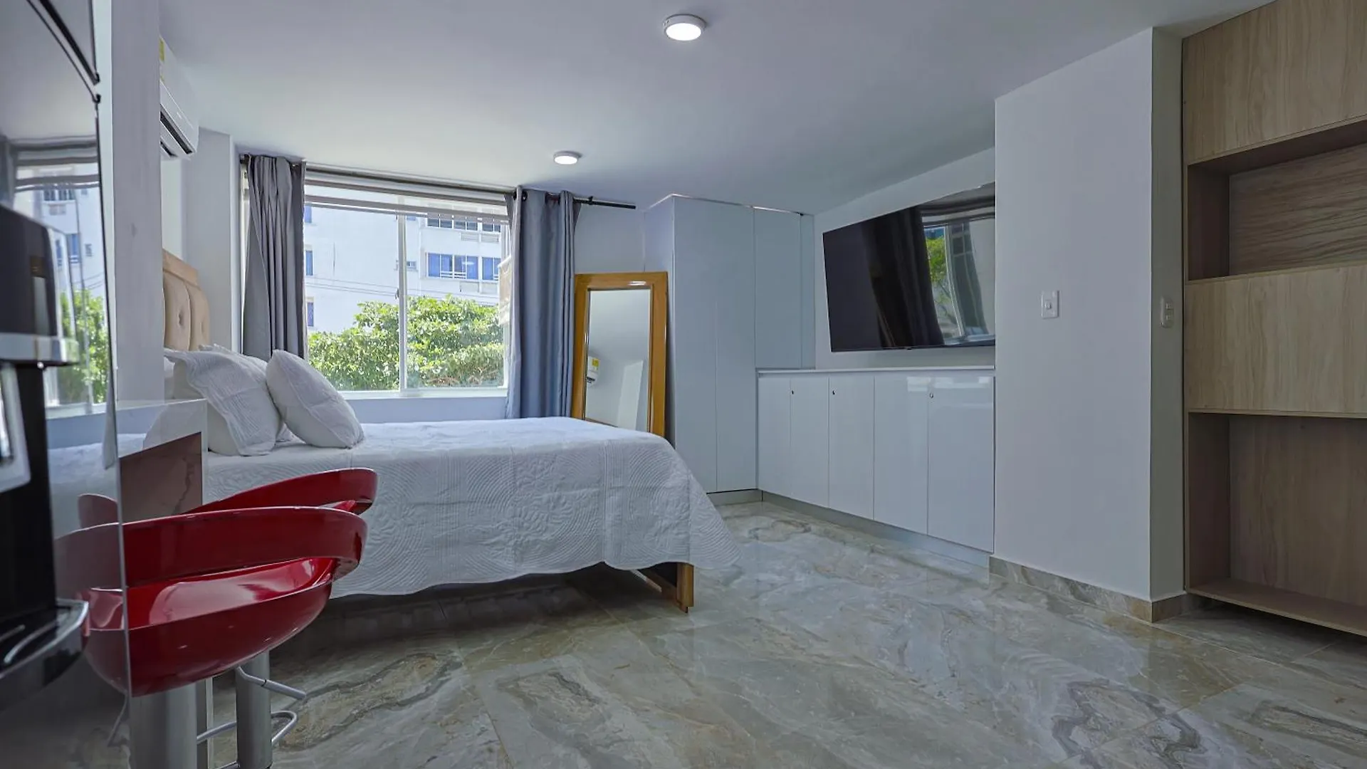 Lujoso Apartamento Con Salida A La Playa Cartagena Apartment