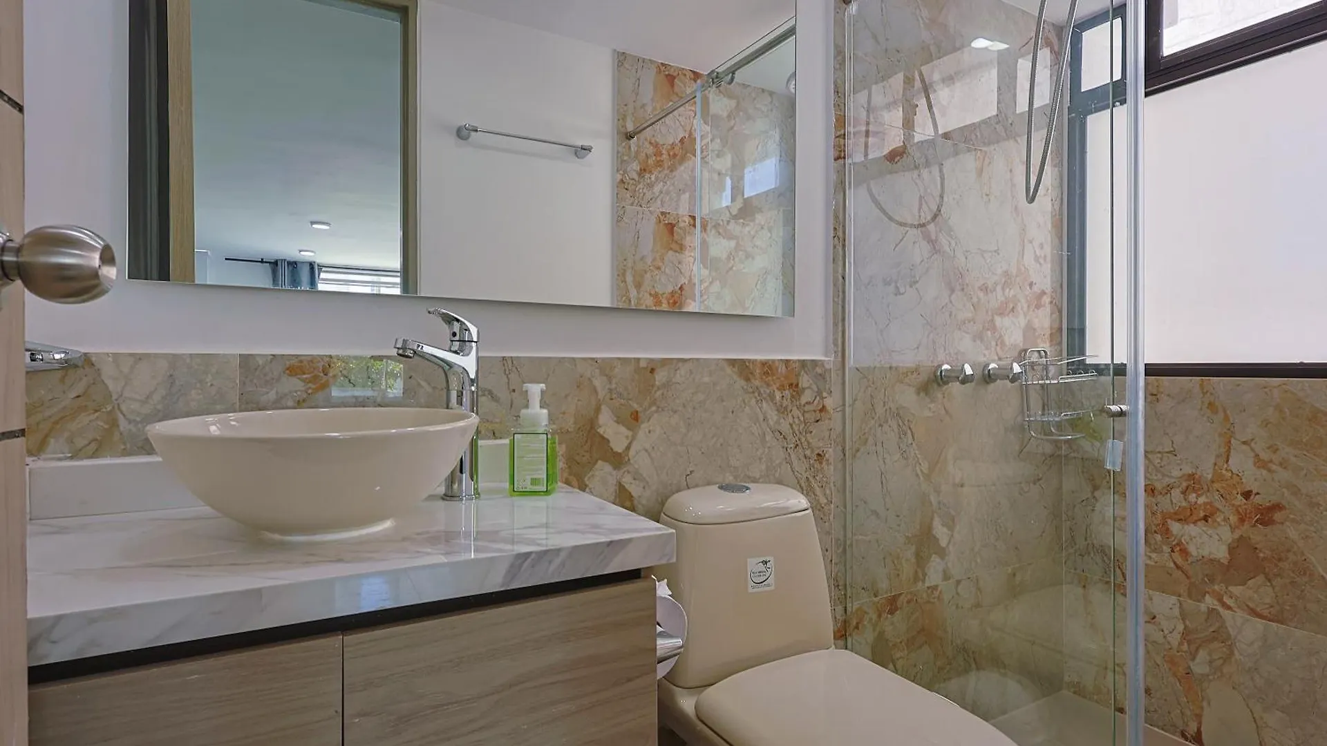 Lujoso Apartamento Con Salida A La Playa Cartagena